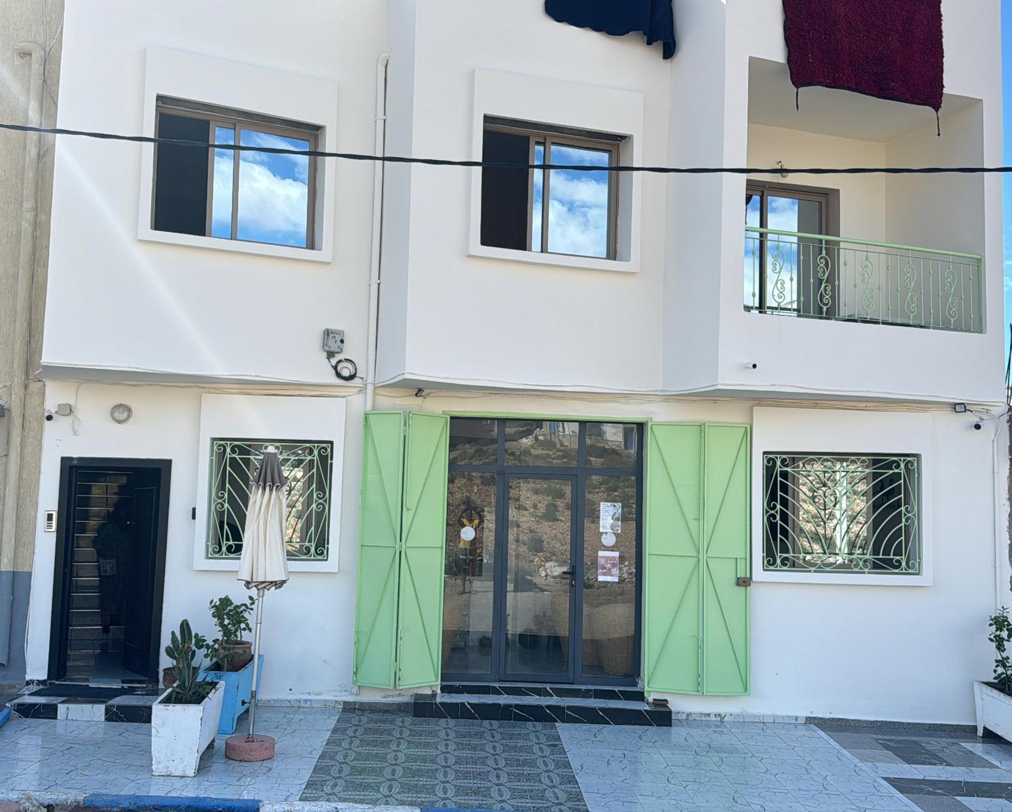 Soraya Guest House Surf Camp & Restaurant イムスワン エクステリア 写真